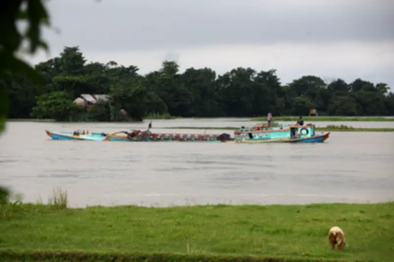 সিলেটে টানা বৃষ্টি ও পাহাড়ি ঢলে নদ-নদীর পানি বিপৎসীমার কাছাকাছি