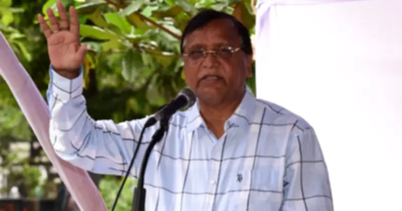জলবায়ু পরিবর্তনের বিরুদ্ধে দ্বিতীয় যুদ্ধ ঘোষণা ডিএসসিসি প্রশাসকের