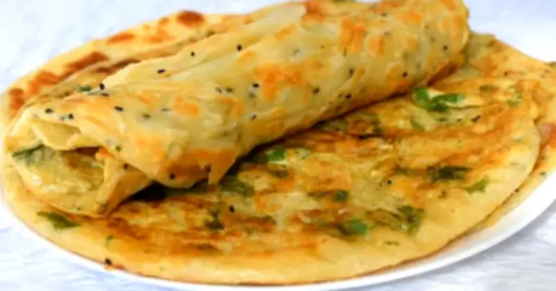 সকালের নাস্তায় ডিমের পরোটা তৈরির সহজ রেসিপি