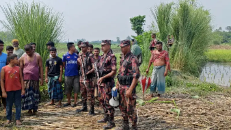 জয়পুরহাট সীমান্তে বৃদ্ধকে পুশ ইন, বিজিবির পুশব্যাক ও এলাকায় উত্তেজনা