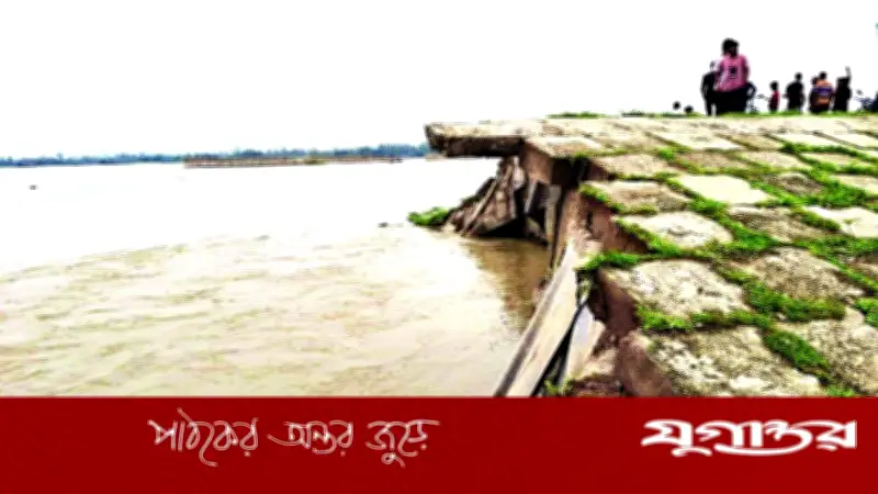 মহিপুর তিস্তা সেতু রক্ষা বাঁধে ধস, ৩০ মিটার নদীতে বিলীন