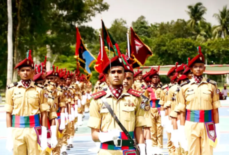 ইংরেজি ব্যাকরণ অনুশীলন: প্রত্যয়, ক্রিয়ার রূপ ও ক্রিয়াবিশেষণ