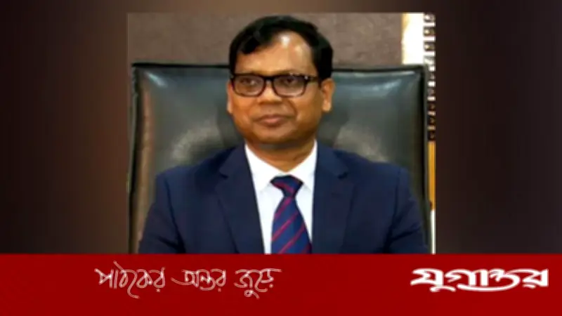 বিদায়বেলায় হজরত শাহজালাল (রহ.)-এর মাজারে ৫ লাখ টাকা দান করলেন সিলেটের সাবেক ডিসি সারওয়ার আলম