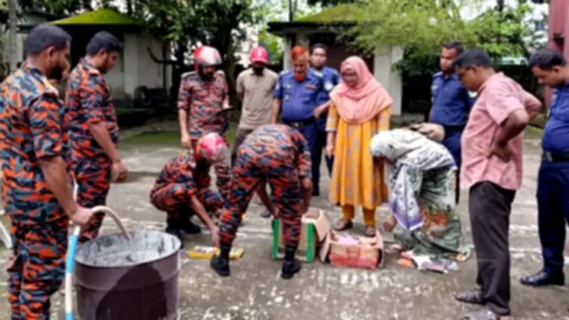 ঈশ্বরগঞ্জে নকল প্রসাধনী কারখানায় অভিযান, জরিমানা