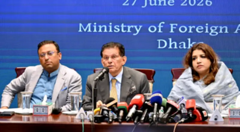 নগদ প্রাপ্তি নিয়ে প্রশ্নে বিব্রত পররাষ্ট্রমন্ত্রী