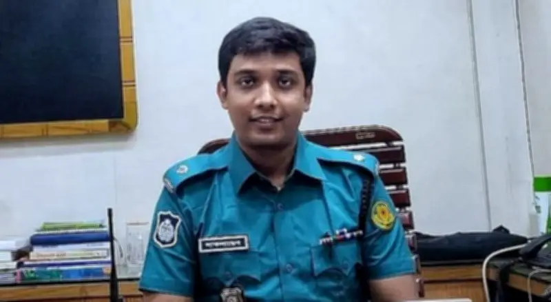 ডিএমপির সাবেক এডিসি গোলাম সাকলায়েনকে বাধ্যতামূলক অবসরে পাঠানো হয়েছে