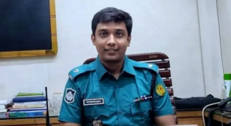 পরীমনি কাণ্ডে সাবেক ডিবি এডিসি সাকলায়েনকে বাধ্যতামূলক অবসর