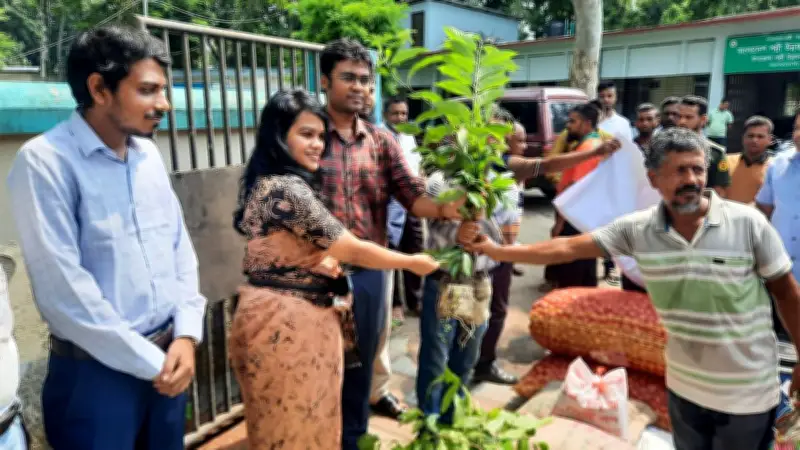 আলফাডাঙ্গায় কৃষকদের মাঝে বিনামূল্যে চারা, বীজ ও সার বিতরণ