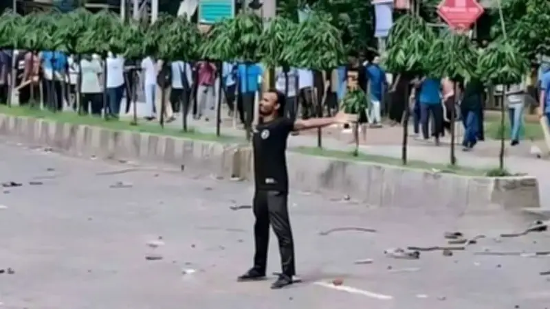 প্রাথমিকের শিক্ষক বদলি স্থানীয় প্রশাসনের হাতে দিতে চায় সরকার