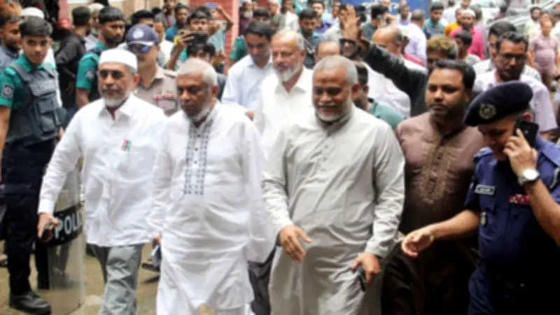 গ্রেনেড হামলা মামলায় আরিফ-বাবর-গউসহ ৯ জন খালাস, ১ জনের মৃত্যুদণ্ড