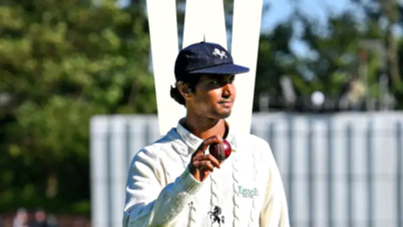 হাসান মাহমুদের ক্যারিয়ার সেরা বোলিং, কেন্টের জয়