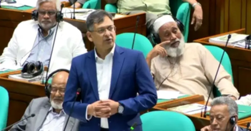 জামায়াতের রাজনৈতিক ইতিহাস নিয়ে স্বরাষ্ট্রমন্ত্রীর সমালোচনা