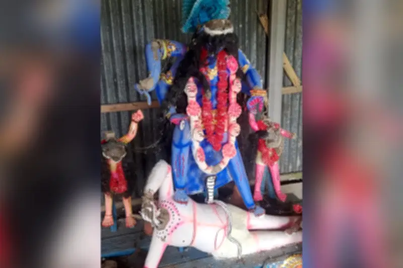 ময়মনসিংহের তারাকান্দায় কালীমন্দিরের প্রতিমা ভাঙচুর