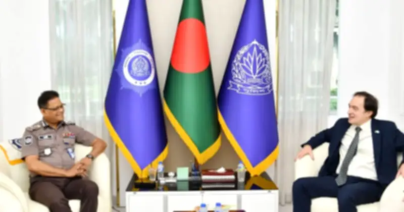 আইজিপির সঙ্গে আর্জেন্টিনার রাষ্ট্রদূতের সাক্ষাৎ, নিরাপত্তা সহযোগিতা জোরদারের আলোচনা