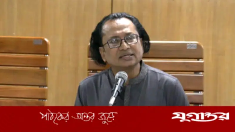 কূটনৈতিক পাসপোর্ট না নেওয়া প্রসঙ্গে যা বললেন তথ্য উপদেষ্টা