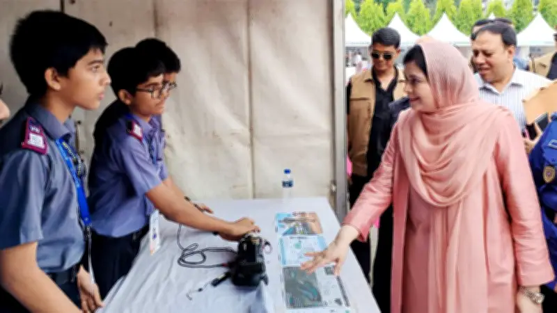 উদ্ভাবনী প্রকল্পে সাফল্য, ফরমেশন ও একাদশ নিয়ে ধোঁয়াশা