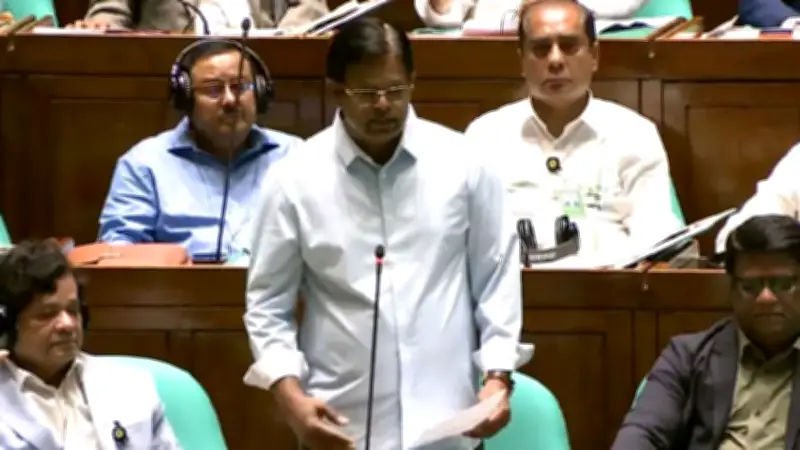 ইসলামী ব্যাংক একটি দেশ না, একটি ব্যাংক: বক্তব্য নিয়ে বিতর্ক