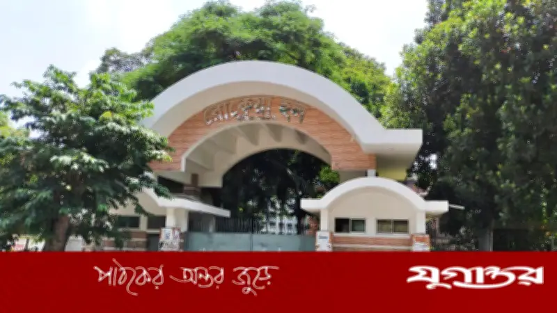 ঢাবির রোকেয়া হলে মাথায় কাঁঠাল পড়ে মালির মৃত্যু