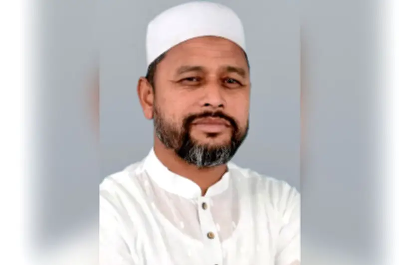 জীবিত বাবাকে শহীদ বলায় বিপাকে জামায়াত এমপি মুনতাকিম