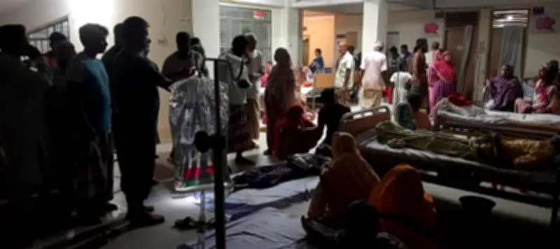 জয়পুরহাটে মোটরসাইকেল সাইড দেওয়া নিয়ে সংঘর্ষ, আহত ১১