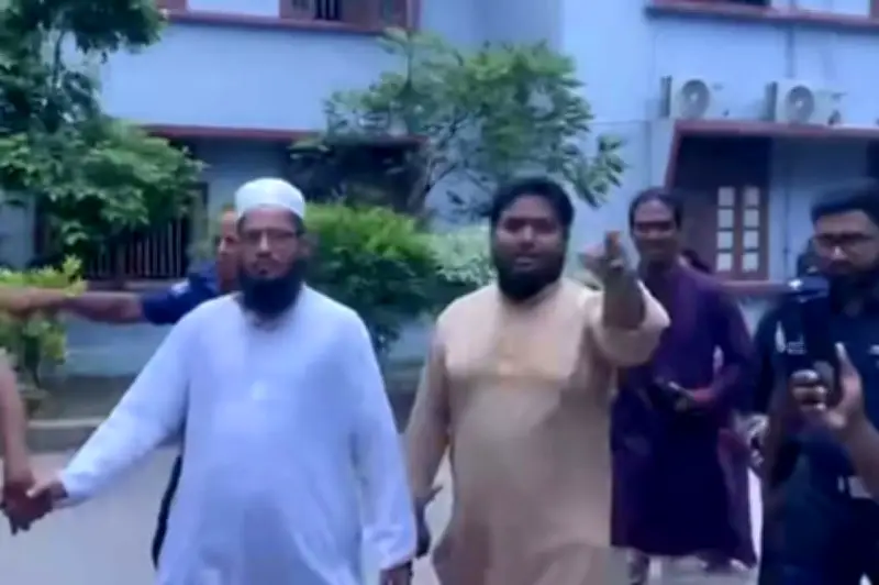 কুষ্টিয়ায় পীর হত্যা মামলায় প্রধান আসামিসহ দুজন কারাগারে