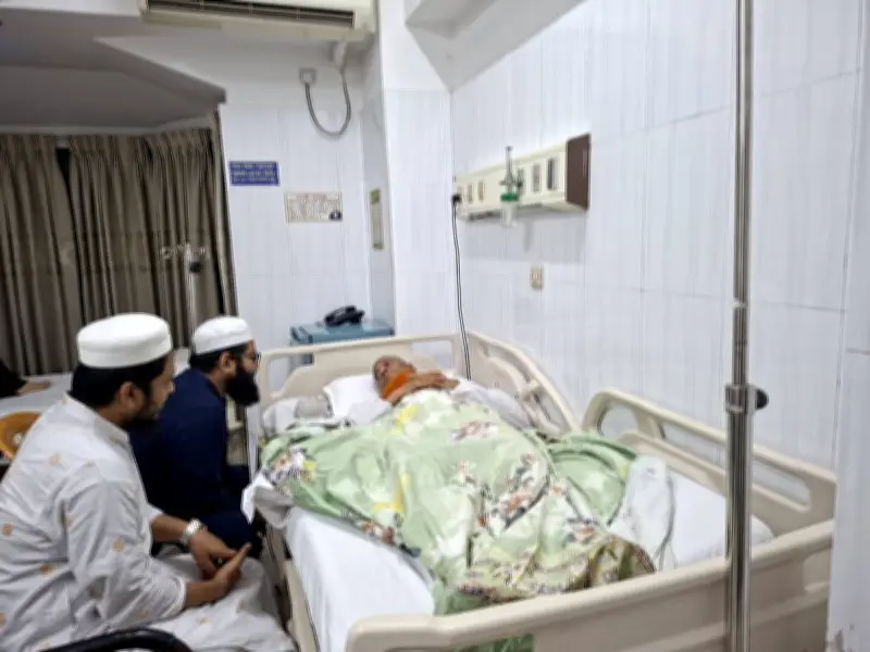 ফুলবাড়িয়ায় জমি বিরোধে সাবেক প্রধান কারির পা ভাঙার অভিযোগ, একজন আটক