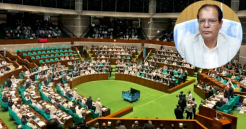 স্বাধীনতা যুদ্ধ ও জুলাই আন্দোলন এক কাতারে দেখার সুযোগ নেই: মন্ত্রী
