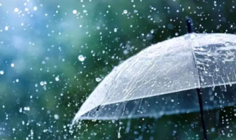 দেশের বিভিন্ন স্থানে হালকা থেকে মাঝারি বৃষ্টির সম্ভাবনা
