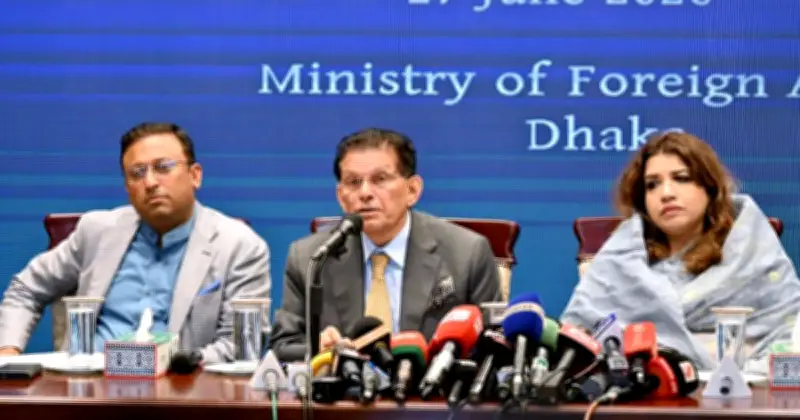 মালয়েশিয়া সফরে বাণিজ্য ও শ্রম সহযোগিতায় নতুন অগ্রগতি: পররাষ্ট্রমন্ত্রী