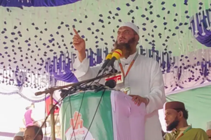 মামুনুল হকের হুঁশিয়ারি: সংগ্রামের জন্য প্রস্তুত থাকুন