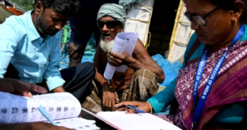 ভোটার তালিকা থেকে বাদ পড়া লাখ লাখ মানুষের রেশন হারানোর আশঙ্কা