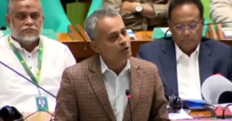 অকেজো রেল নিলামে না বিক্রির কারণ জানালেন মন্ত্রী