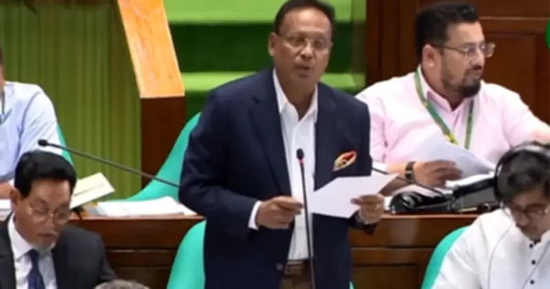 মোবাইল অপারেটরদের কাছে সরকারের বকেয়া ১৩৩৪৪ কোটি টাকা