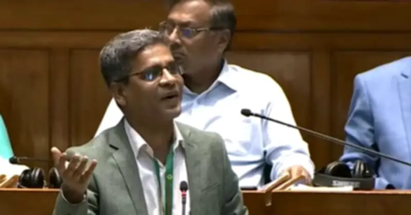 রিকশা থেকে প্রাডো: জুলাই চেতনা বিক্রির অভিযোগ এমপির