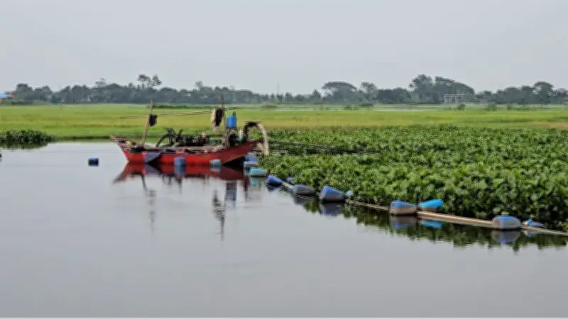 মুরাদনগরে ড্রেজারের দাপটে কমছে তিন ফসলি জমি, কাটছে দরদরিয়া খাল