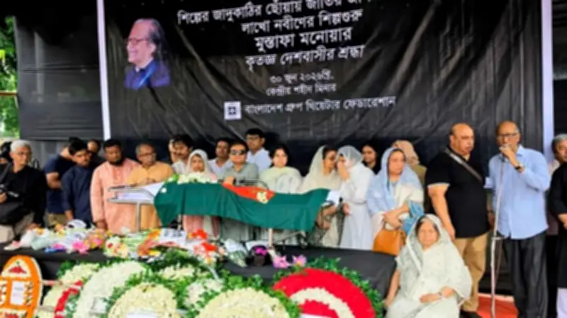 শহীদ মিনারে মুস্তাফা মনোয়ারকে শেষ শ্রদ্ধা, কাতার থেকে ফিরলো পাঁচ প্রবাসীর মরদেহ