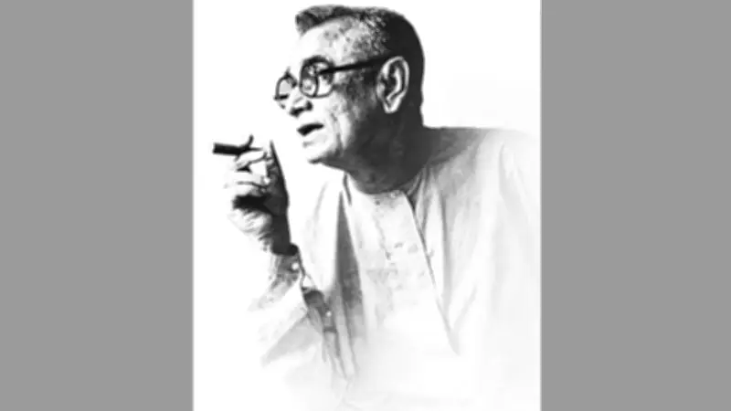 শহীদ মিনারে মুস্তাফা মনোয়ারকে শেষ শ্রদ্ধা, কাতার থেকে ফিরল পাঁচ প্রবাসীর মরদেহ