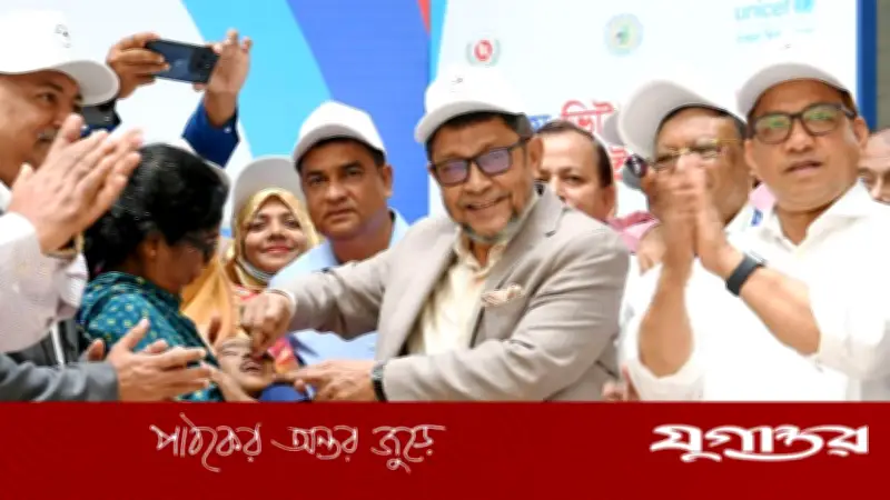 মায়ের শাল দুধের চেয়ে বড় ভিটামিন নেই: স্বাস্থ্যমন্ত্রী