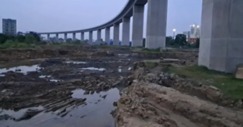 পদ্মা সেতুর পিলার থেকে মাটি অপসারণে কোনো ঝুঁকি নেই: মন্ত্রী