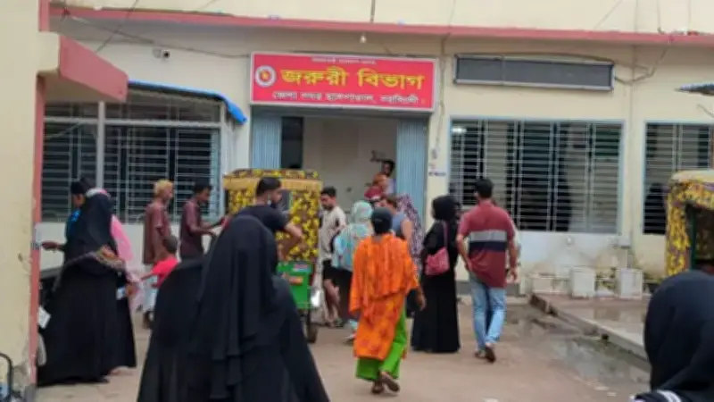 নরসিংদীতে সংঘর্ষে নিহত ১, আদ্-দ্বীন হাসপাতালের পরিচালকের পদত্যাগ
