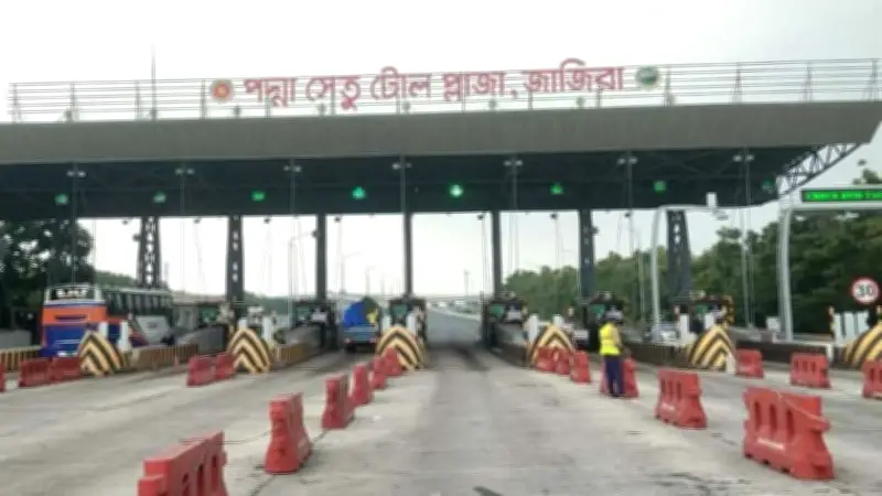 পদ্মা সেতুতে টোল আদায় সাড়ে ৩ হাজার কোটি টাকা, ঋণের ১৬ কিস্তি পরিশোধ