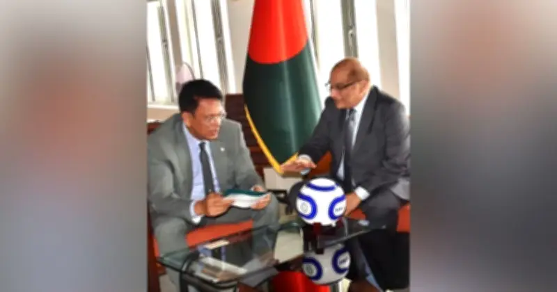 পাকিস্তানের হাইকমিশনারের সাথে বাংলাদেশের শিক্ষামন্ত্রীর সাক্ষাৎ