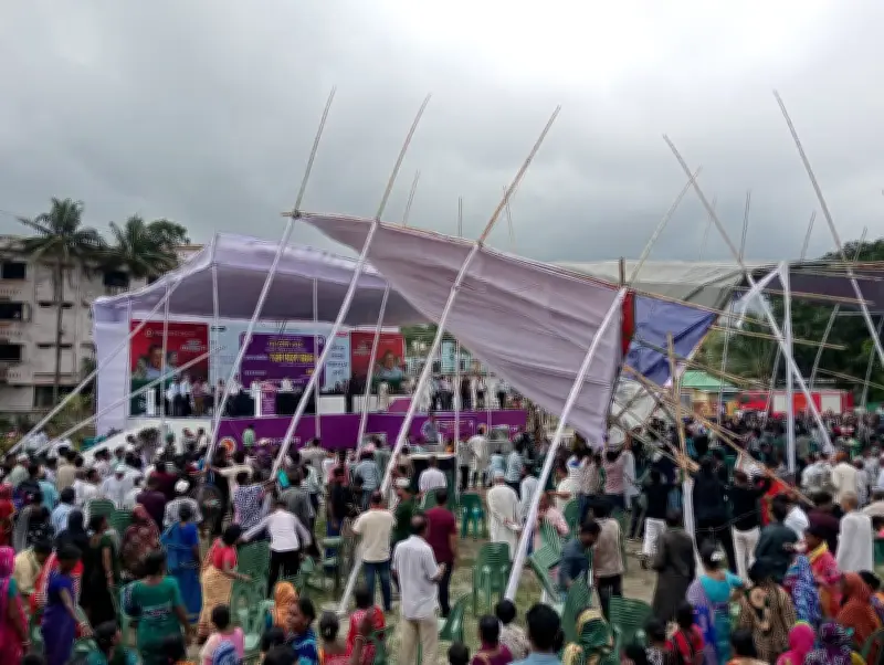 প্রধানমন্ত্রীর অনুষ্ঠানে প্যান্ডেল ভেঙে পড়ার ঘটনা নিয়ে প্রশ্ন