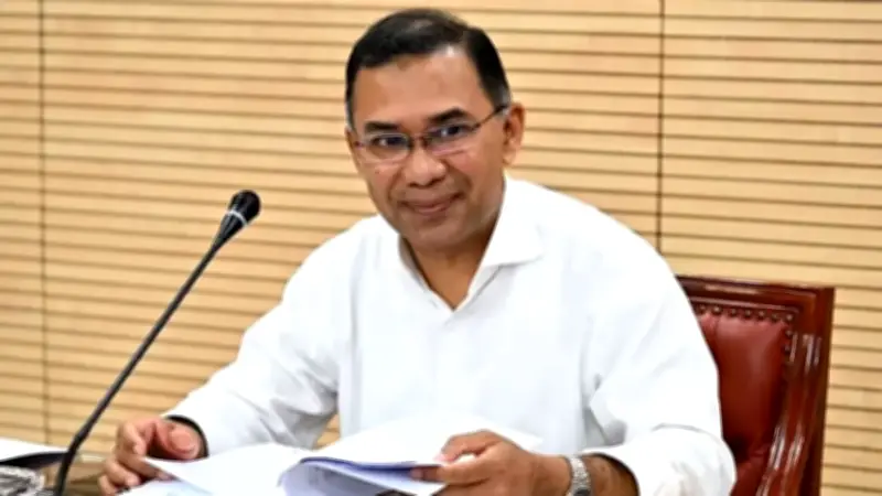 প্রধানমন্ত্রী ইংল্যান্ড সমর্থনের ইঙ্গিত দিলেন
