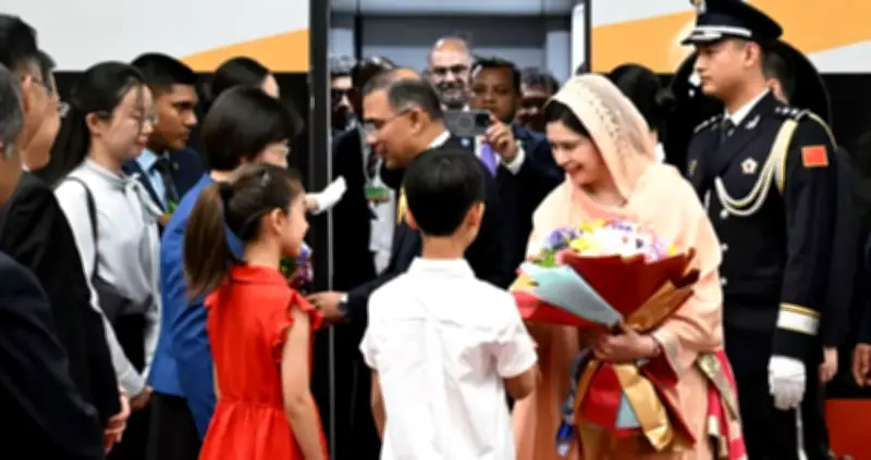 প্রধানমন্ত্রী তারিক রহমান বেইজিংয়ে উষ্ণ অভ্যর্থনা পেলেন