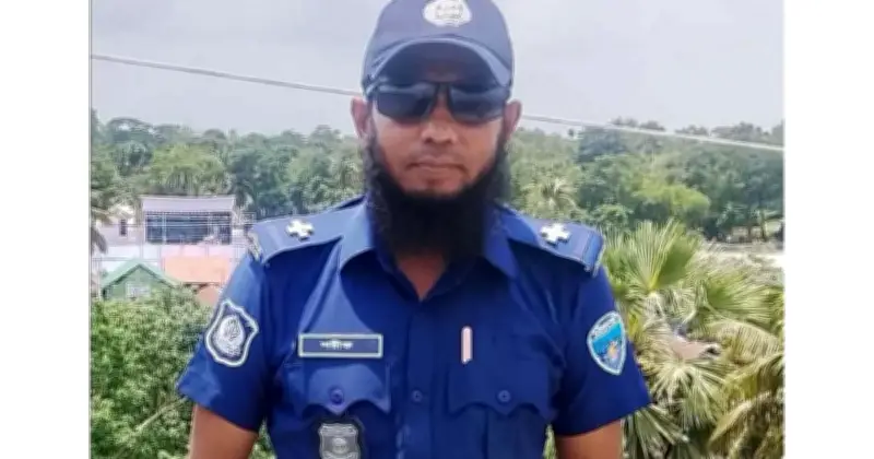 কুমিল্লায় পুলিশ কর্মকর্তাকে ছুরিকাঘাত, আহত ২