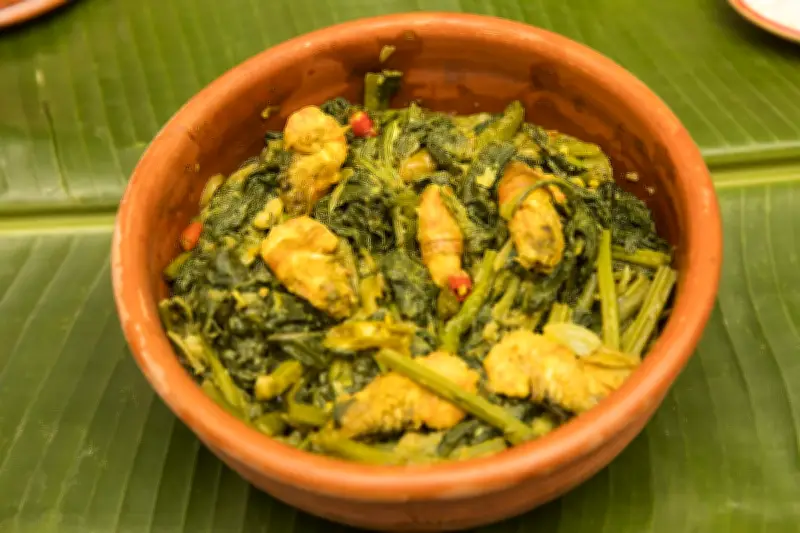 চিংড়ি-লাউশাক রান্নার সহজ রেসিপি