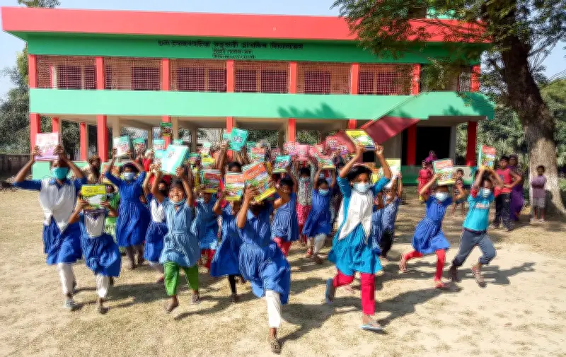 প্রাথমিক বিদ্যালয়ে পরীক্ষার ফি নেওয়ার সিদ্ধান্ত বিতর্কিত