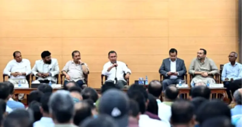 গণমাধ্যমের টুঁটি চেপে ধরার পরিবেশ আর নেই: প্রধানমন্ত্রী