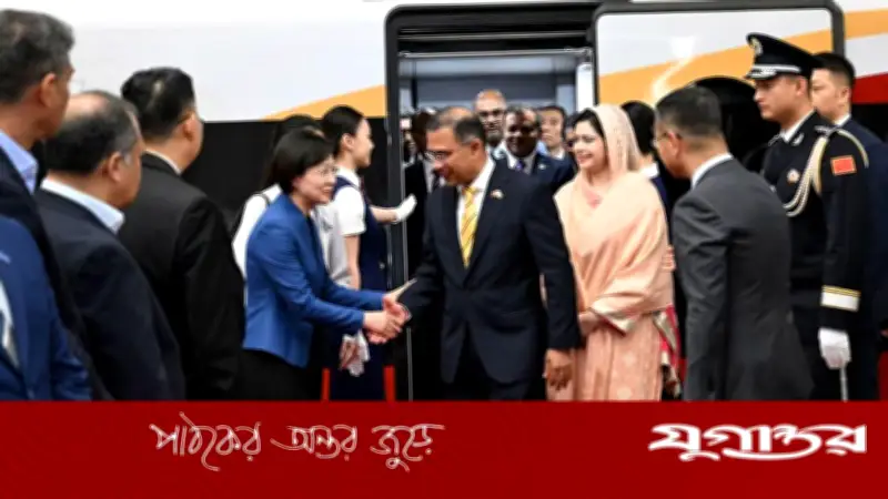 প্রধানমন্ত্রী তারেক রহমান বেইজিং পৌঁছেছেন, ডালিয়ান থেকে বুলেট ট্রেনে যাত্রা